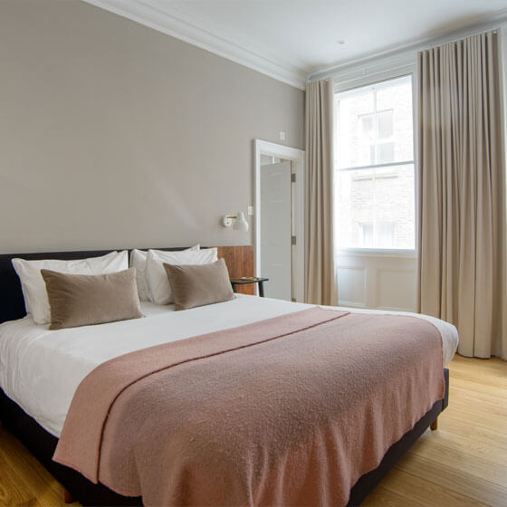 Bank - Premium One Bed