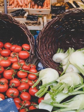 tomatoes-market-fennel