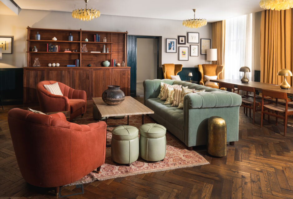 Native Hyde Park Lobby